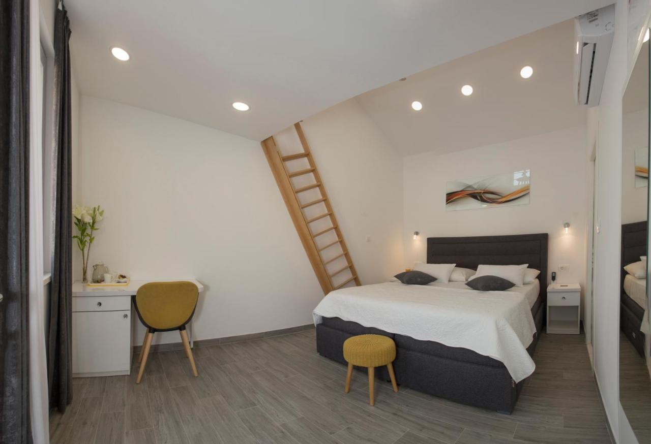 Central Old Town Rooms 1 Split Extérieur photo